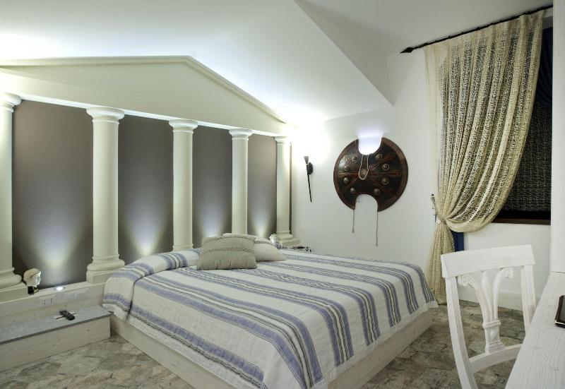 Design Suite Tirano - Oda