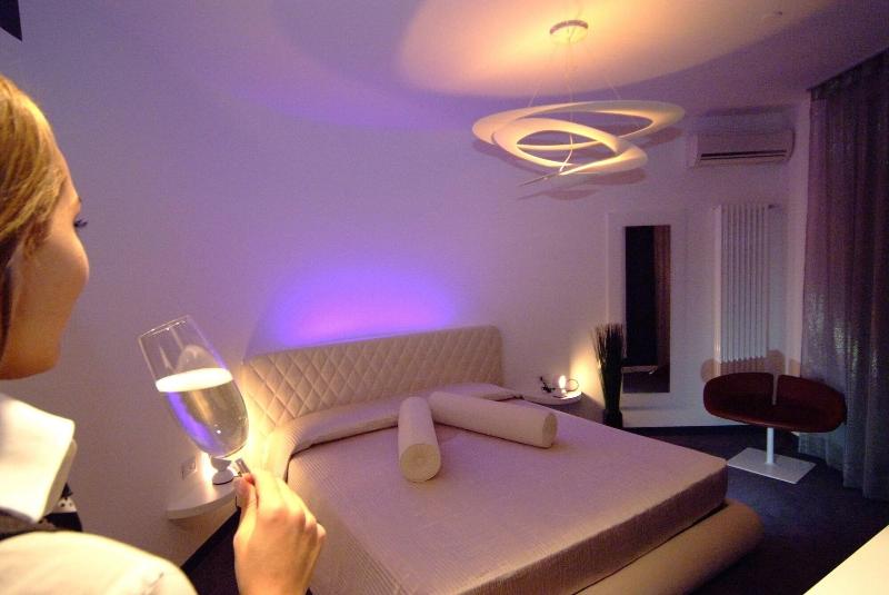 Design Suite Tirano - Oda