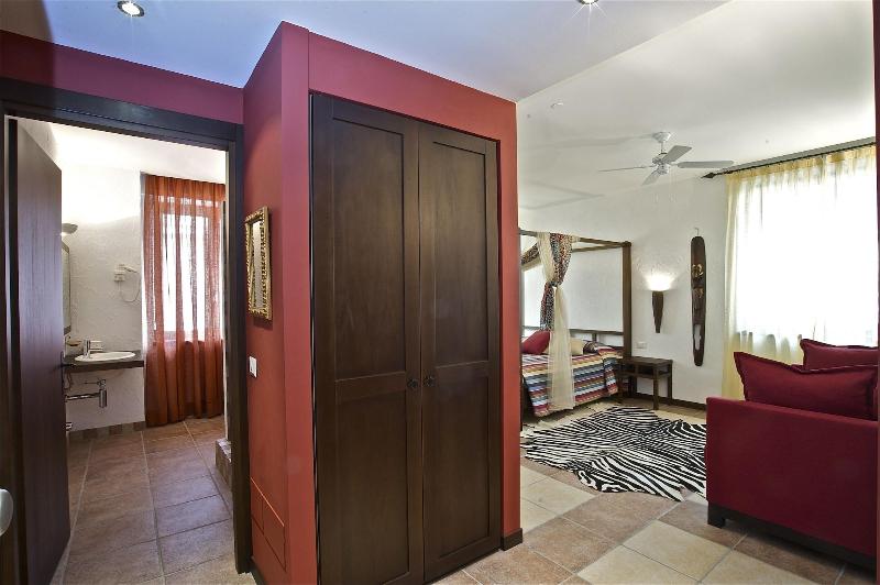 Design Suite Tirano - Oda