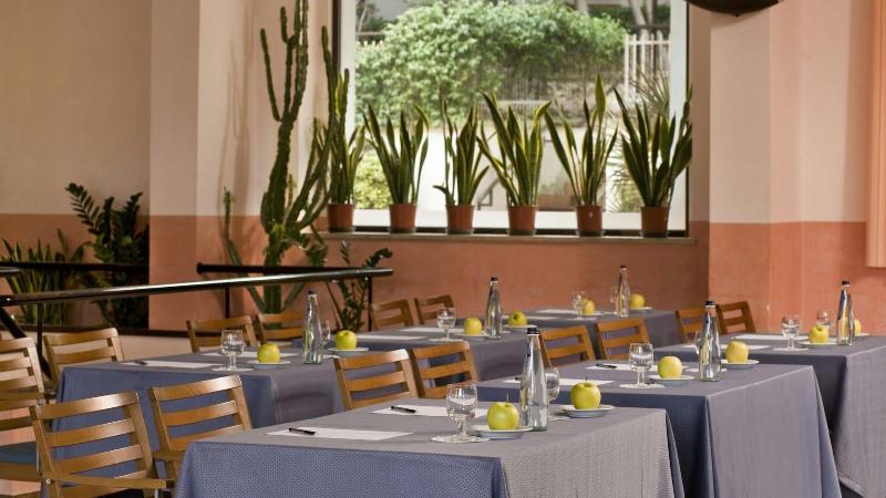 Albergo La Pace - Toplantı