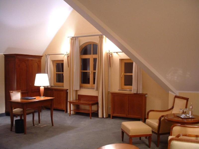 Altstadt Hotel Bräu Wirt - Lobi