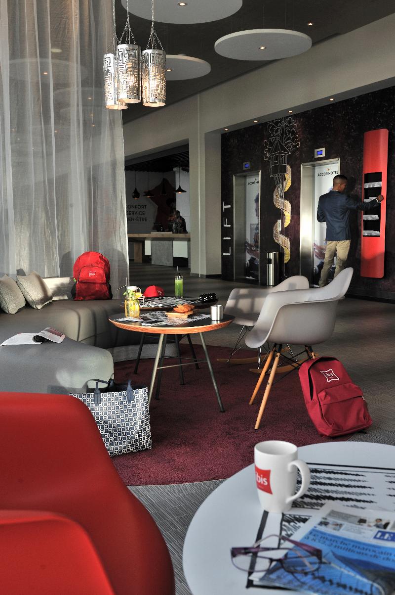 Ibis Casa-Voyageurs - Lobi