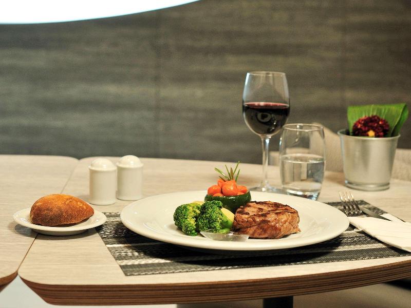 Ibis Casa-Voyageurs - Restoran