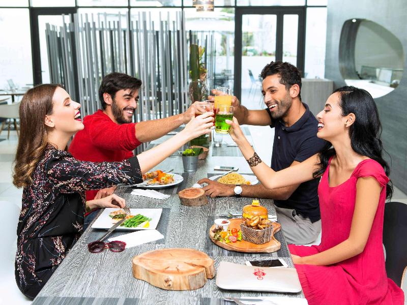 Ibis Casa-Voyageurs - Restoran