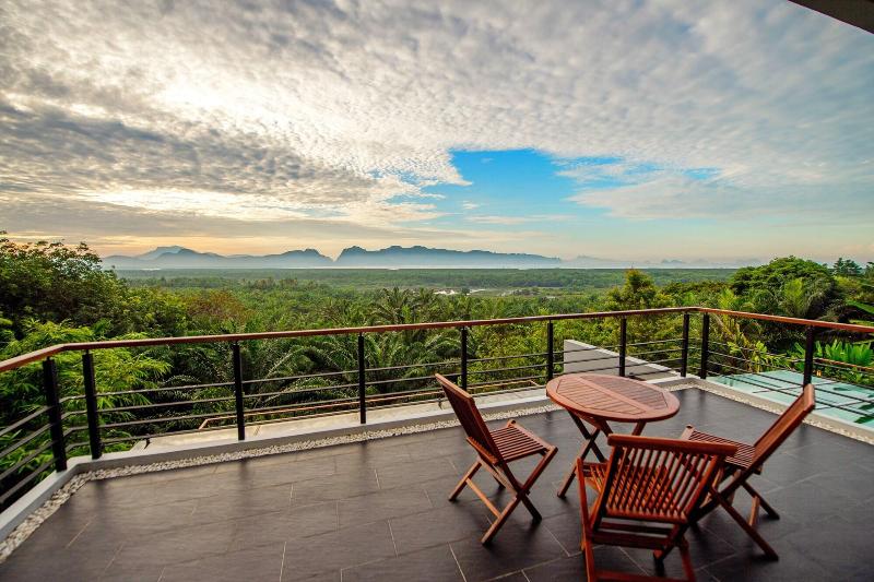 Ao Luek Panoramic Pool Villa - Oda