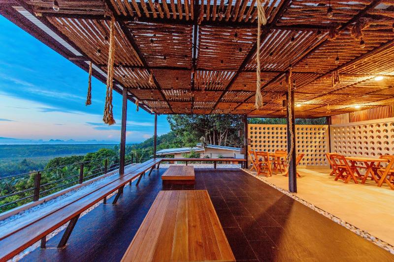 Ao Luek Panoramic Pool Villa - Teras