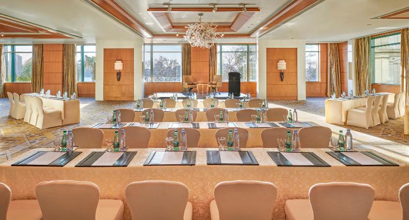 Four Seasons Hotel Cairo at Nile Plaza - Toplantı