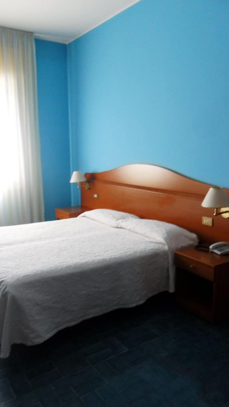 Hotel Florida - Oda