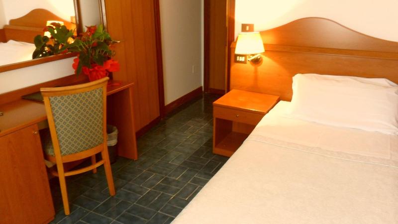 Hotel Florida - Oda