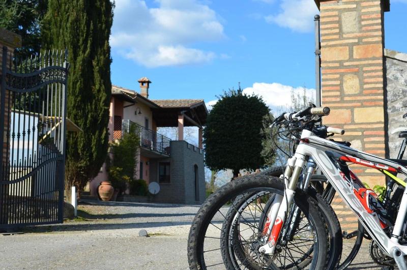 Bed And Breakfast Bike - Genel