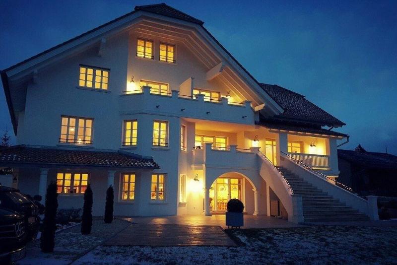 Belle Maison - Das kleine Hotel - Genel
