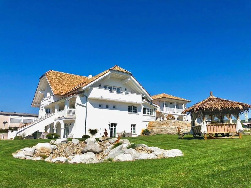 Belle Maison - Das kleine Hotel - Genel