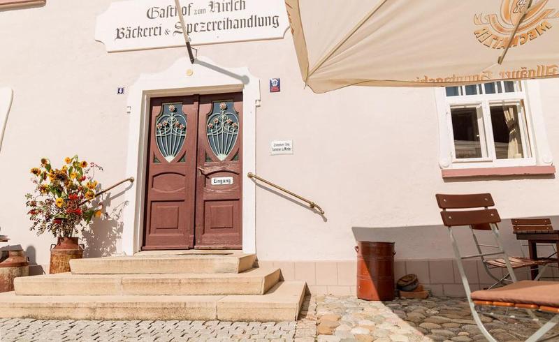 Hotel Historischer Dorfgasthof Hirsch - Genel