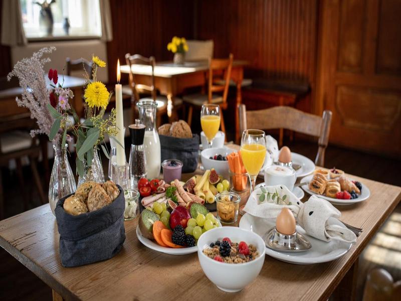 Hotel Historischer Dorfgasthof Hirsch - Genel
