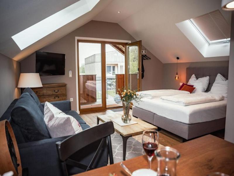 Hotel Historischer Dorfgasthof Hirsch - Genel