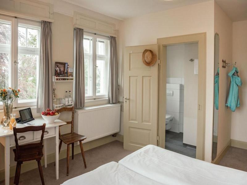 Hotel Historischer Dorfgasthof Hirsch - Genel