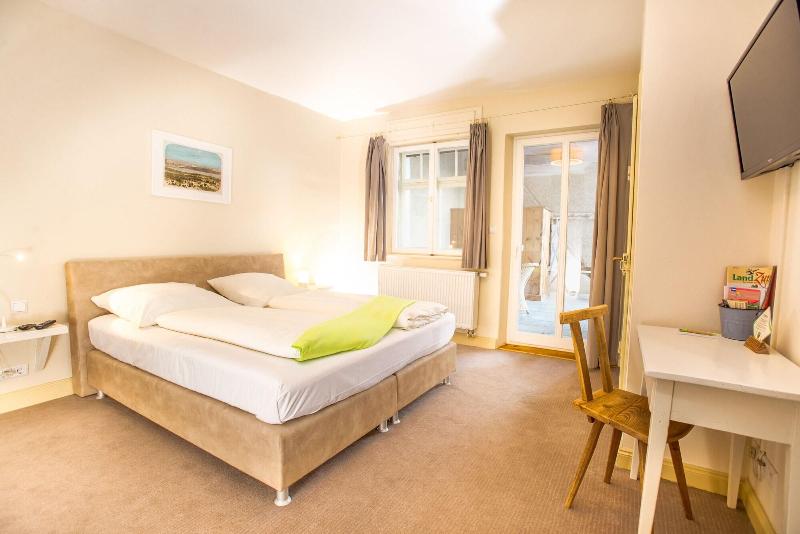 Hotel Historischer Dorfgasthof Hirsch - Oda