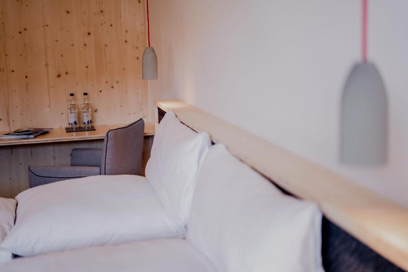Hotel Historischer Dorfgasthof Hirsch - Oda