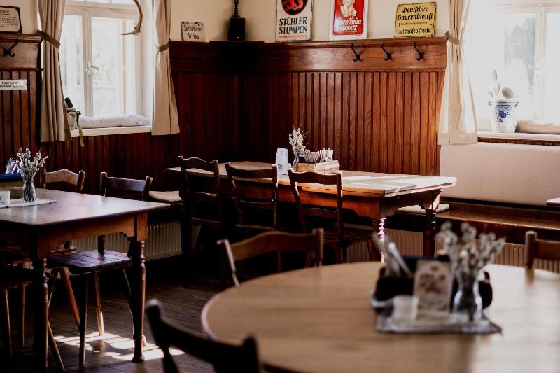 Hotel Historischer Dorfgasthof Hirsch - Restoran