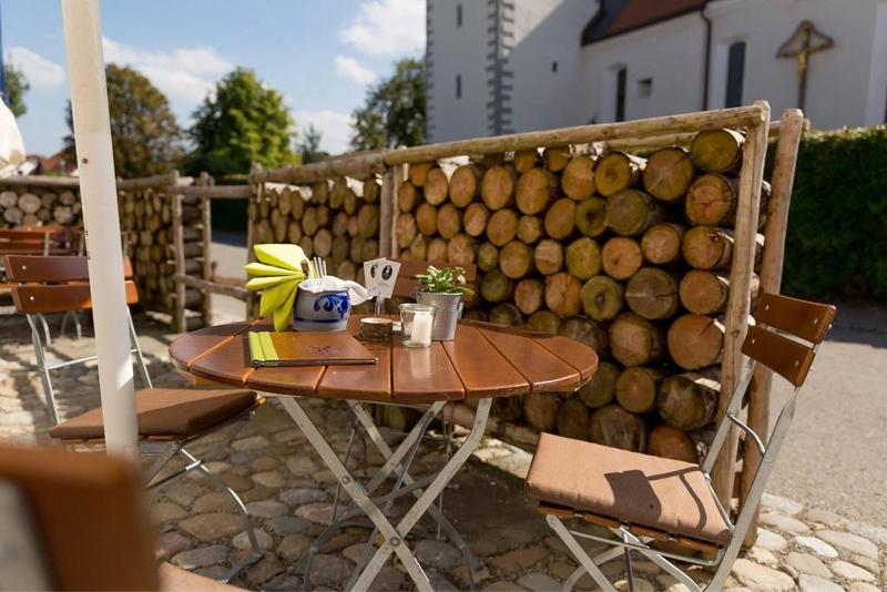 Hotel Historischer Dorfgasthof Hirsch - Teras