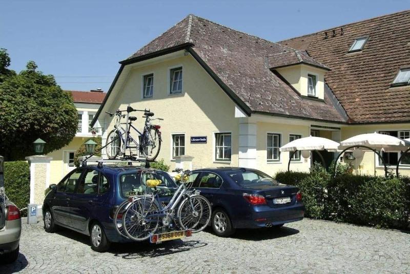 Biedermeier Hof - Genel