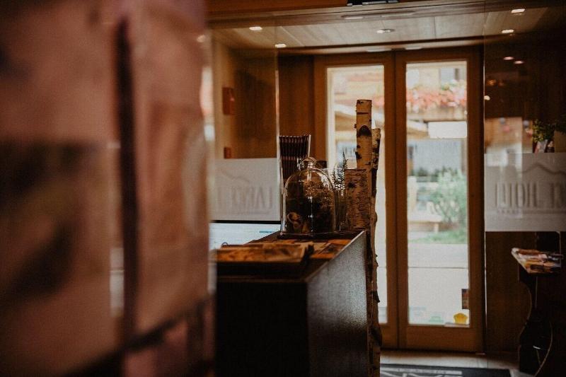 Hotel Larice Suite&Breakfast - Lobi