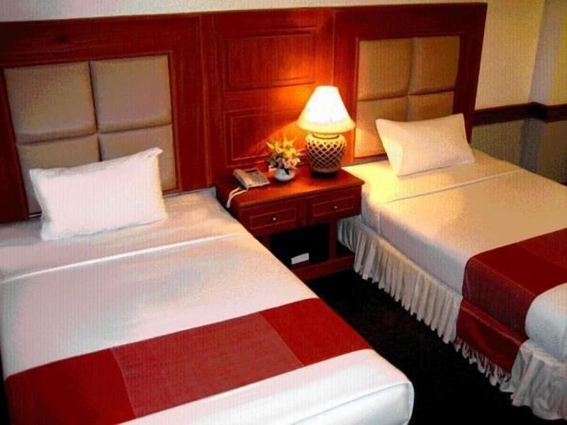 Raya Grand Hotel - Oda