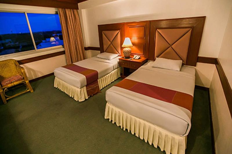 Raya Grand Hotel - Oda