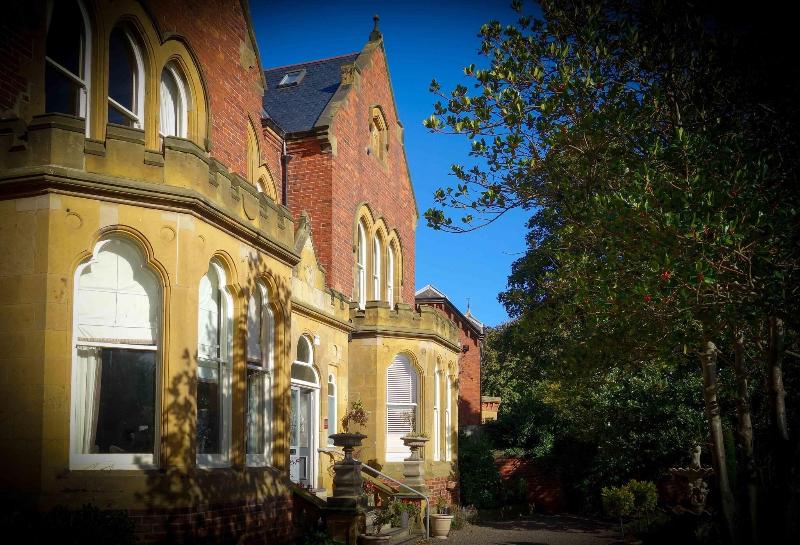 Brockley Hall Hotel - Genel