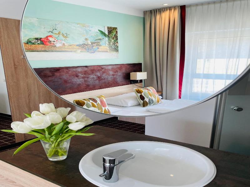 Business Class Hotel Ebersberg - Genel