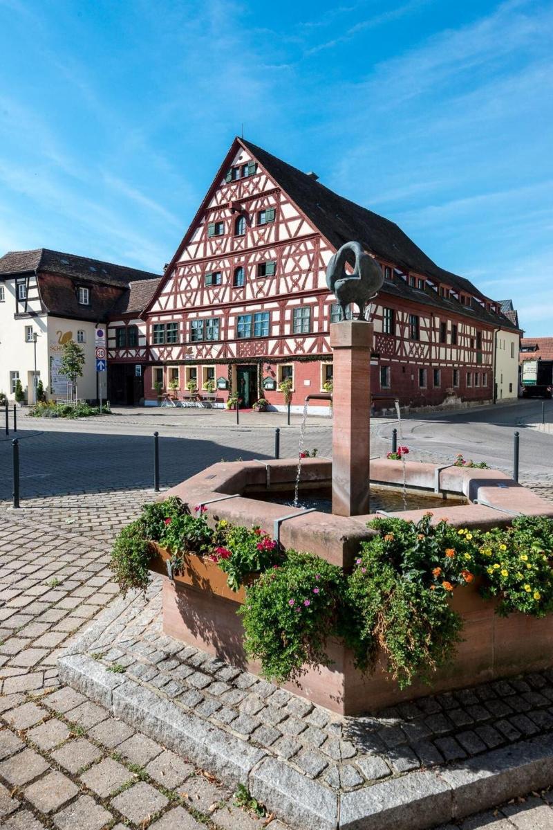 Restaurant & Hotel Der Schwan - Genel