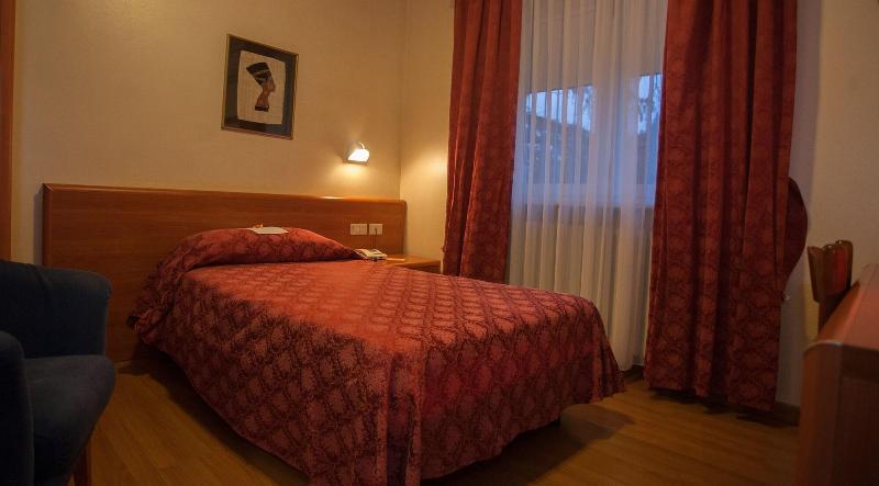 Hotel Oliva - Oda