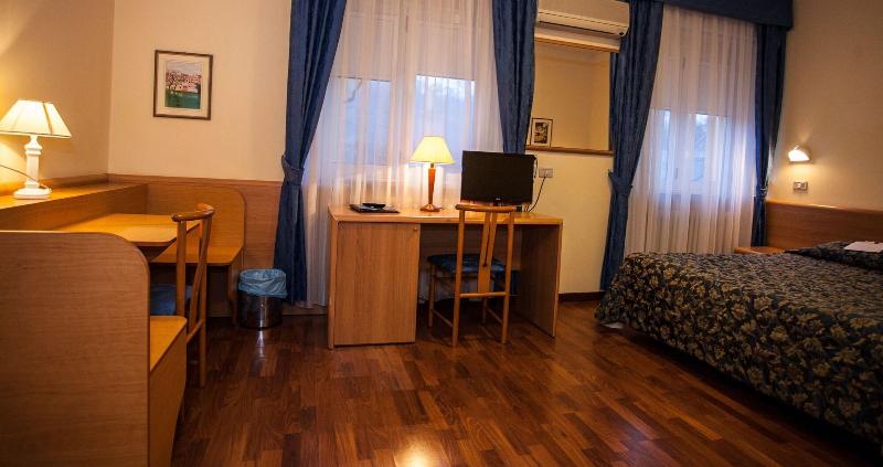 Hotel Oliva - Oda