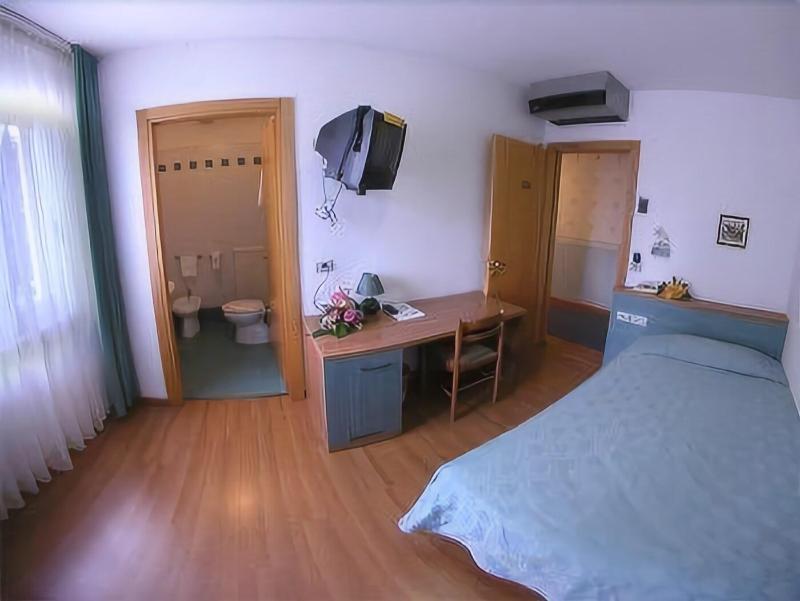 Hotel Oliva - Oda