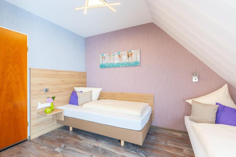 Hotel Reinhardtshof Garni - Oda