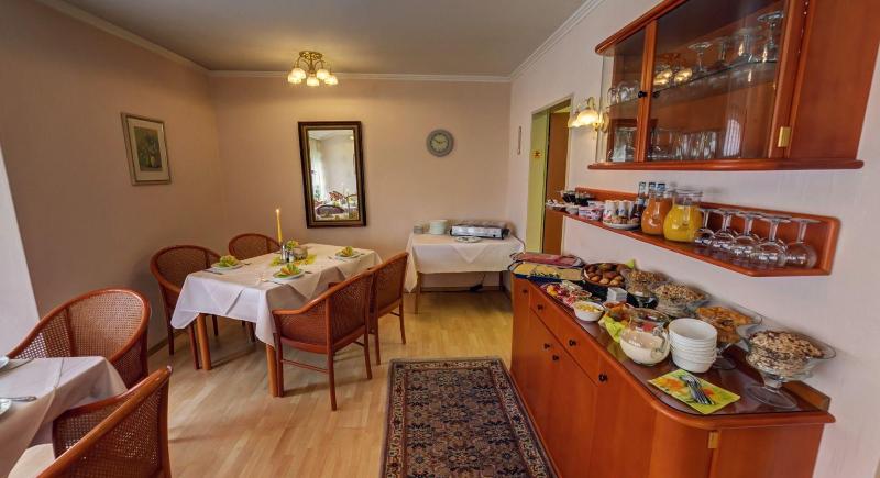 Hotel Reinhardtshof Garni - Restoran