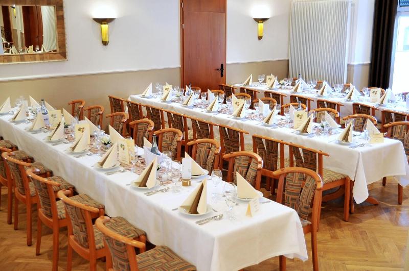 Hotel Restaurant Burgerklause Tapken - Toplantı