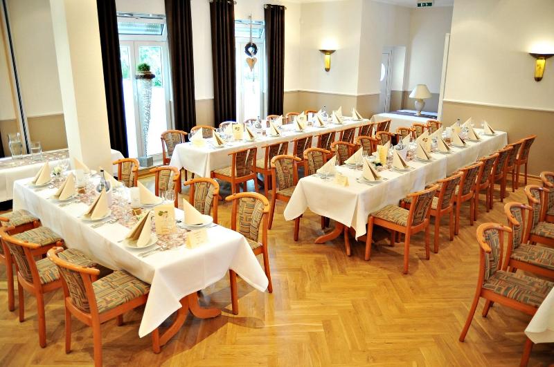 Hotel Restaurant Burgerklause Tapken - Toplantı