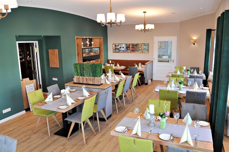 Hotel Restaurant Burgerklause Tapken - Restoran
