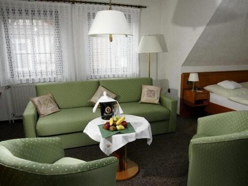 Hotel Restaurant Pempel - Lobi