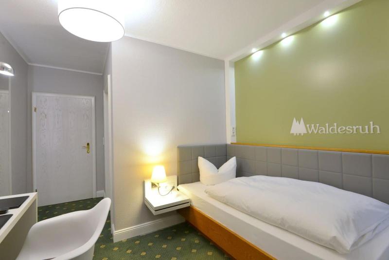 Hotel Restaurant Waldesruh - Oda