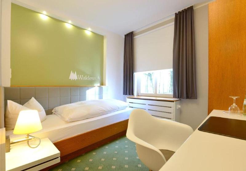 Hotel Restaurant Waldesruh - Oda
