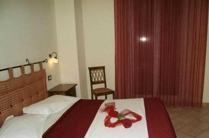 Hotel Rossi - Oda