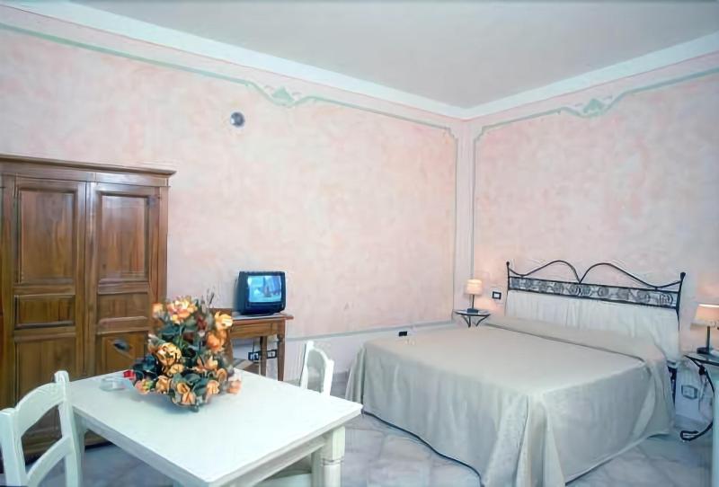 Hotel Rossi - Oda