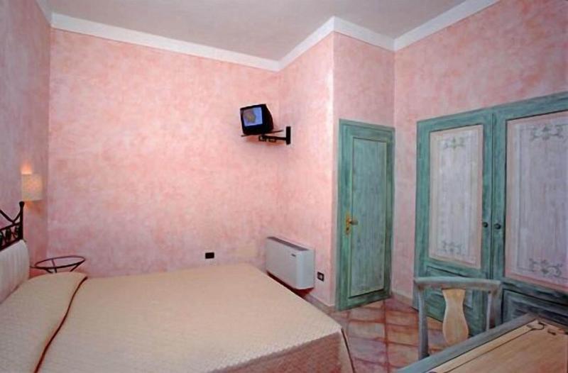 Hotel Rossi - Oda