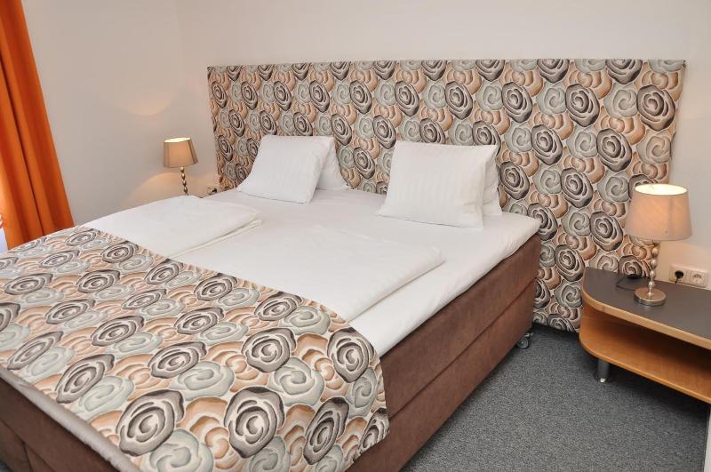 Hotel Torwirt - Oda