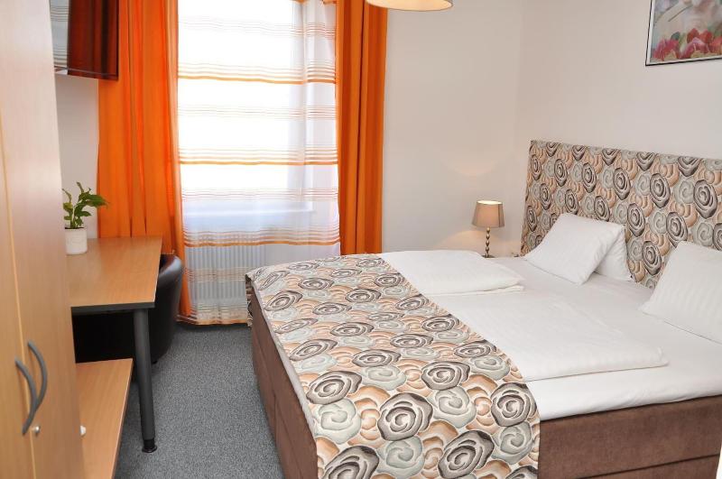 Hotel Torwirt - Oda