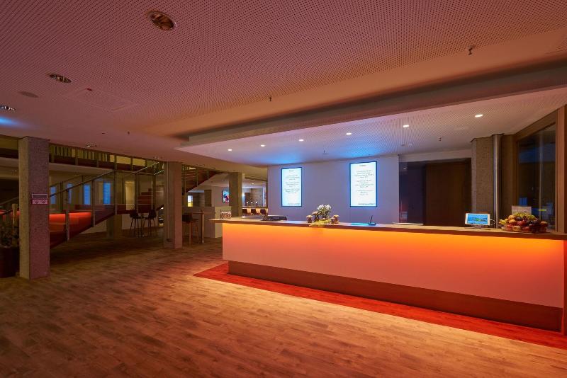 Collegium Glashütten GmbH - Lobi