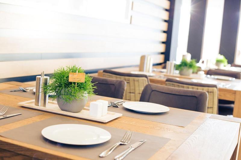 Sky Hotel Cloppenburg - Restoran