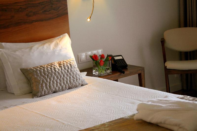 Convento Da Serta Hotel - Oda